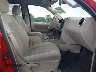 2007 Ford Explorer Sport Trac XLT with VIN 1FMEU31K47UA56890, listed as a IAAI auction lot 42566342 with 210,900 mi miles and . Bid and sale history available at DreamBid. Image 5.