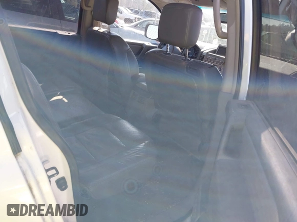 2004 Nissan Armada LE z VIN 5N1AA08BX4N731563, wystawiony jako IAAI lot #41790387 z przebiegiem 228 459 mil mil oraz . Historia ofert i sprzedaży dostępna na DreamBid. Obrazek 8.