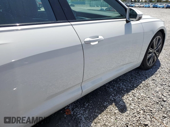 2024 Audi A6 Premium z VIN WAUD3BF24RN012193, wystawiony jako Copart lot #48037505 z przebiegiem 8 466 mil mil oraz Nie do naprawy • Non repairable. Historia ofert i sprzedaży dostępna na DreamBid. Obrazek 12.