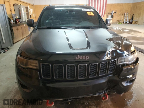 2018 Jeep Grand Cherokee Trailhawk with VIN 1C4RJFLT6JC136288, listed as a Copart auction lot 85551254 with 99,737 mi miles and Clean Title. Bid and sale history available at carsss.com. Image 5.