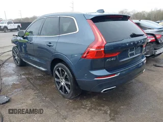 2019 Volvo XC60 Inscription z VIN LYV102RL9KB274915, wystawiony jako IAAI lot #41913289 z przebiegiem 118 776 mil mil oraz . Historia ofert i sprzedaży dostępna na DreamBid. Obrazek 3.