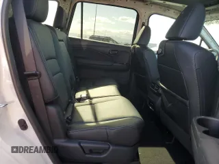 2025 Honda Passport EX-L z VIN 5FNYF8H59SB012829, wystawiony jako Copart lot #49347645 z przebiegiem 1480 mil mil oraz Szkody całkowita. Historia ofert i sprzedaży dostępna na DreamBid. Obrazek 11.