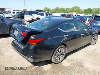 2024 Nissan Altima 2.5 SV with VIN 1N4BL4DVXRN337259, listed as a IAAI auction lot 41822687 with 35,143 mi miles. Bid and sale history available at carsss.com. Image 4.