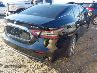 2023 Nissan Maxima Platinum z VIN 1N4AA6FV9PC513365, wystawiony jako IAAI lot #41652441 z przebiegiem 9 650 mil mil oraz . Historia ofert i sprzedaży dostępna na DreamBid. Obrazek 4.