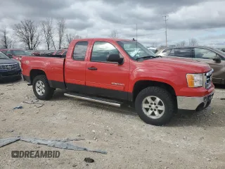 2010 GMC Sierra 1500 SLE z VIN 1GTSKVE34AZ108492, wystawiony jako Copart lot #51962095 z przebiegiem 248 816 mil mil oraz Czysty tytuł • Clean title. Historia ofert i sprzedaży dostępna na DreamBid. Obrazek 4.