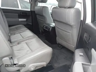 2018 Toyota Sequoia SR5 with VIN 5TDBY5G13JS165133, listed as a IAAI auction lot 42034441 with 121,474 mi miles. Bid and sale history available at carsss.com. Image 8.