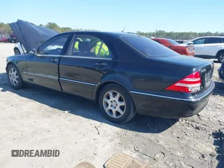2002 Mercedes-Benz S-Class 5.0L with VIN WDBNG75J42A274373, listed as a IAAI auction lot 41482227 with 1 mi miles. Bid and sale history available at carsss.com. Image 3.