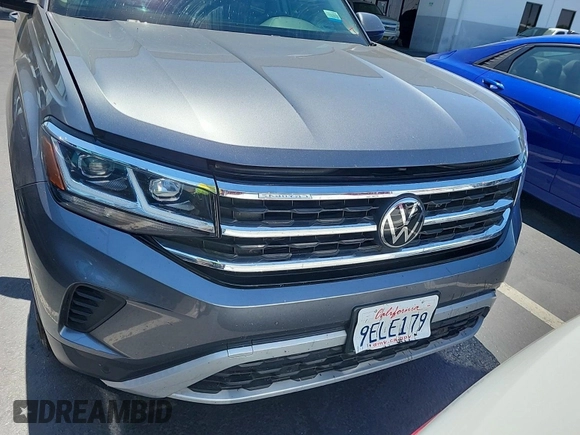 2023 Volkswagen Atlas SE z VIN 1V2HR2CA5PC526012, wystawiony jako IAAI lot #42796408 z przebiegiem 41 216 mil mil oraz . Historia ofert i sprzedaży dostępna na DreamBid. Obrazek 46.