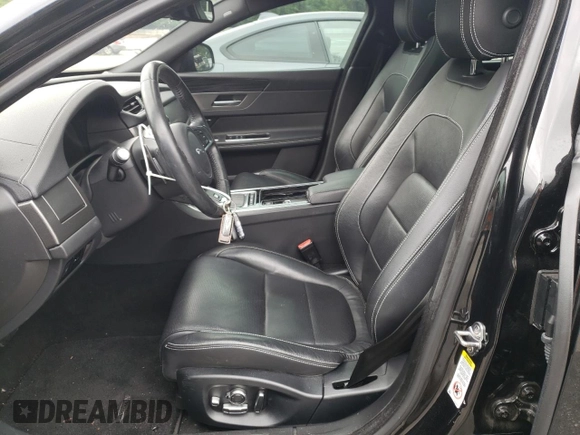 2017 Jaguar XF S with VIN SAJBG4BV0HCY46905, listed as a Copart auction lot 59182744 with 77,622 mi miles and Clean Title. Bid and sale history available at carsss.com. Image 7.