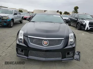 2011 Cadillac CTS-V z VIN 1G6DV1EP3B0120525, wystawiony jako Copart lot #81183434 z przebiegiem 17 578 mil mil oraz Szkoda całkowita • Salvage title. Historia ofert i sprzedaży dostępna na DreamBid. Obrazek 5.