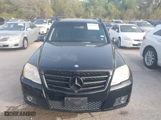 2011 Mercedes-Benz GLK-Class GLK 350 with VIN WDCGG5GB2BF620874, listed as a IAAI auction lot 41921299 with 147,086 mi miles. Bid and sale history available at carsss.com. Image 6.