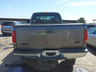 2002 Ford Super Duty F-250 XL with VIN 1FTNX21F52EA94446, listed as a IAAI auction lot 42078310 with 197,605 mi miles. Bid and sale history available at carsss.com. Image 16.
