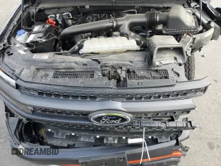 2024 Ford Expedition Timberline z VIN 1FMJU1RG0REA17472, wystawiony jako Copart lot #68238424 z przebiegiem Nie podano mil oraz Szkoda całkowita • Salvage title. Historia ofert i sprzedaży dostępna na DreamBid. Obrazek 14.