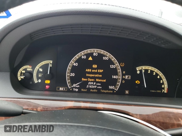 2008 Mercedes-Benz S 550 with VIN WDDNG71X08A235595, listed as a Copart auction lot 51145505 with 218,269 mi miles and Salvage Title. Bid and sale history available at DreamBid. Image 9.