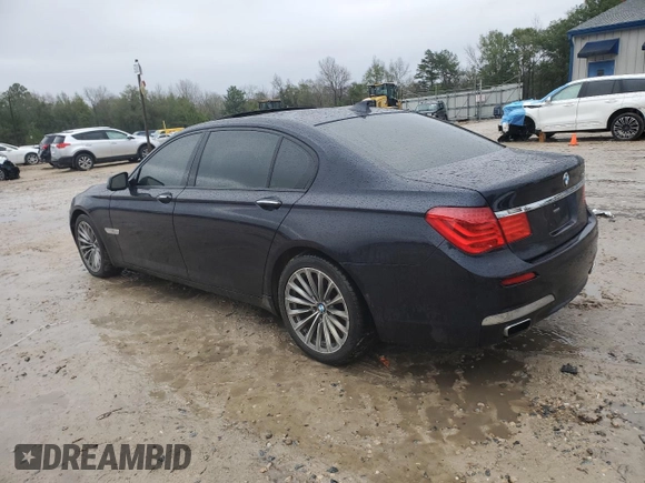 2010 BMW 7 Series 750Li z VIN WBAKB8C5XACY64334, wystawiony jako Copart lot #44999495 z przebiegiem Nie podano mil oraz Szkoda całkowita • Salvage title. Historia ofert i sprzedaży dostępna na DreamBid. Obrazek 2.