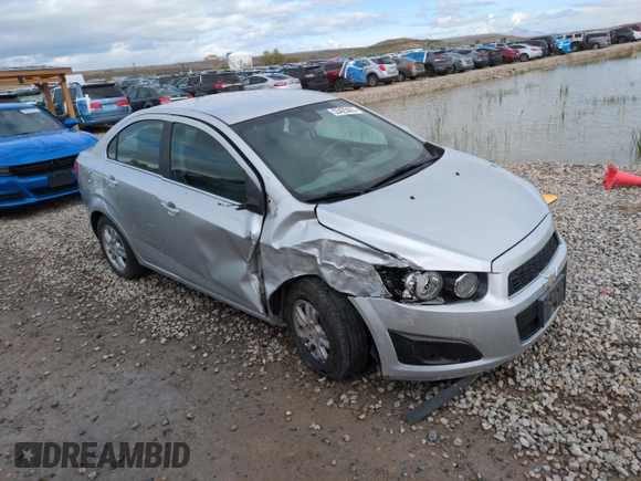 2012 Chevrolet Sonic LT z VIN 1G1JD5SH2C4164834, wystawiony jako Copart lot #53425665 z przebiegiem 89 043 mil mil oraz Szkoda całkowita • Salvage title. Historia ofert i sprzedaży dostępna na DreamBid. Obrazek 4.