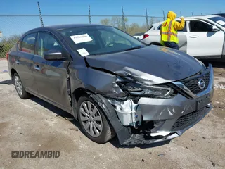 2019 Nissan Sentra S z VIN 3N1AB7AP2KY404903, wystawiony jako IAAI lot #42220906 z przebiegiem 56 673 mil mil oraz . Historia ofert i sprzedaży dostępna na DreamBid. Obrazek 1.