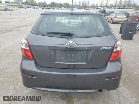 2011 Toyota Matrix z VIN 2T1KU4EE1BC738469, wystawiony jako Copart lot #53145335 z przebiegiem 69 787 mil mil oraz Szkoda całkowita • Salvage title. Historia ofert i sprzedaży dostępna na DreamBid. Obrazek 6.
