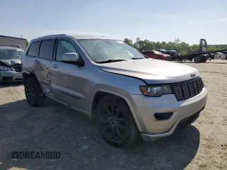 2017 Jeep Grand Cherokee Altitude z VIN 1C4RJEAG5HC929995, wystawiony jako Copart lot #55647565 z przebiegiem 207 845 mil mil oraz Szkoda całkowita • Salvage title. Historia ofert i sprzedaży dostępna na DreamBid. Obrazek 4.