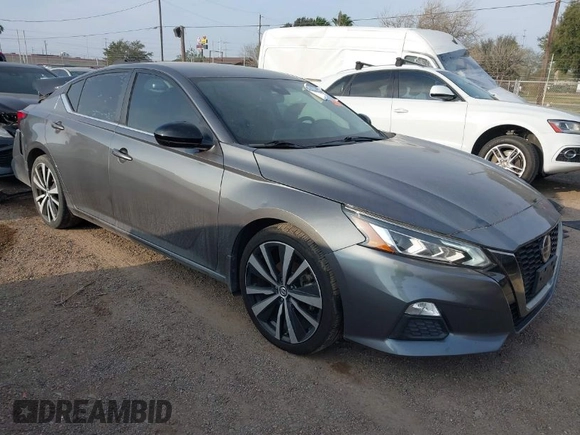 2021 Nissan Altima 2.5 SR with VIN 1N4BL4CV1MN342537, listed as a IAAI auction lot 41562189 with 68,467 mi miles. Bid and sale history available at carsss.com. Image 1.