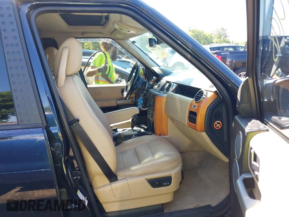 2008 Land Rover LR3 HSE with VIN SALAG25478A446765, listed as a IAAI auction lot 42274498 with 148,768 mi miles and . Bid and sale history available at DreamBid. Image 5.