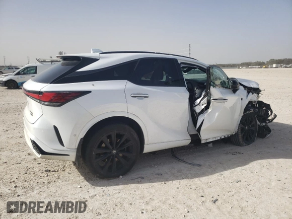 2024 Lexus RX 500h F Sport Performance z VIN 2T2BCMEAXRC010798, wystawiony jako Copart lot #46640015 z przebiegiem Nie podano mil oraz Szkoda całkowita • Salvage title. Historia ofert i sprzedaży dostępna na DreamBid. Obrazek 3.