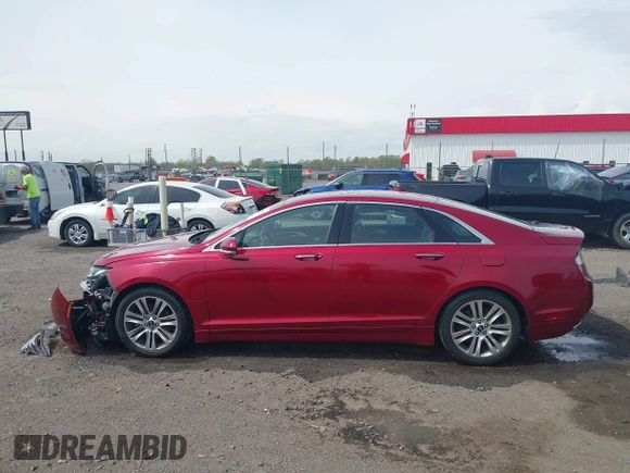 2015 Lincoln MKZ with VIN 3LN6L2GK5FR618150, listed as a IAAI auction lot 41898829 with 135,643 mi miles. Bid and sale history available at carsss.com. Image 14.