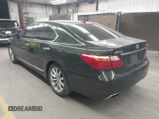 2010 Lexus LS 460 with VIN JTHBL5EF2A5092130, listed as a IAAI auction lot 41881304 with 197,276 mi miles and . Bid and sale history available at DreamBid. Image 3.