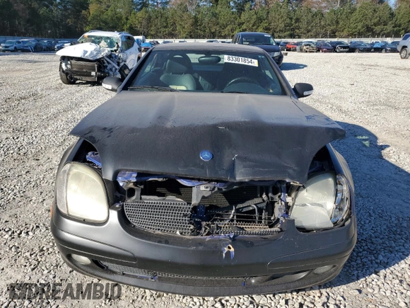 2002 Mercedes-Benz SLK 320 z VIN WDBKK65F22F249238, wystawiony jako Copart lot #84938474 z przebiegiem 128 108 mil mil oraz Szkoda całkowita • Salvage title. Historia ofert i sprzedaży dostępna na DreamBid. Obrazek 5.