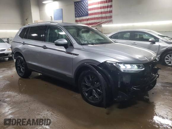 2024 Volkswagen Tiguan SE with VIN 3VVMB7AX2RM184367, listed as a Copart auction lot 50731155 with 2,744 mi miles and Salvage title. Bid and sale history available at DreamBid. Image 4.