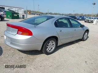 2004 Dodge Intrepid SE with VIN 2B3HD46R34H647886, listed as a IAAI auction lot 42113905 with 169,825 mi miles. Bid and sale history available at carsss.com. Image 4.