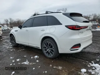 2025 Mazda CX-70 S Premium with VIN JM3KJDHCXS1110022, listed as a Copart auction lot 44897785 with 3,920 mi miles and Salvage title. Bid and sale history available at DreamBid. Image 2.