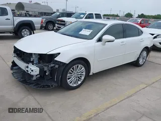 2016 Lexus ES with VIN JTHBK1GGXG2242903, listed as a IAAI auction lot 41911044 with 84,278 mi miles. Bid and sale history available at carsss.com. Image 2.