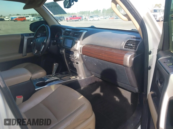 2014 Toyota 4Runner SR5 with VIN JTEZU5JR7E5078562, listed as a IAAI auction lot 41633470 with 274,757 mi miles and . Bid and sale history available at DreamBid. Image 5.