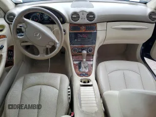 2007 Mercedes-Benz CLK 350 z VIN WDBTK56G87T084620, wystawiony jako Copart lot #61843215 z przebiegiem 92 936 mil mil oraz Czysty tytuł • Clean title. Historia ofert i sprzedaży dostępna na DreamBid. Obrazek 8.