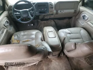 1999 Chevrolet Tahoe Z71 z VIN 1GNEK13R6XJ443409, wystawiony jako Copart lot #53613625 z przebiegiem 188 790 mil mil oraz Szkoda całkowita • Salvage title. Historia ofert i sprzedaży dostępna na DreamBid. Obrazek 8.