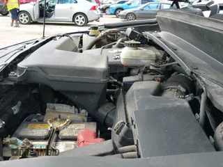 2016 Nissan Pathfinder Platinum z VIN 5N1AR2MM4GC619725, wystawiony jako IAAI lot #42990394 z przebiegiem 168 566 mil mil oraz . Historia ofert i sprzedaży dostępna na DreamBid. Obrazek 19.