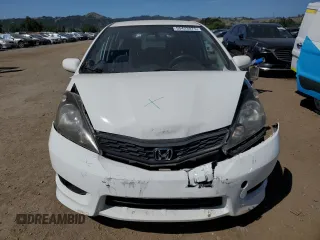 2012 Honda Fit Sport with VIN JHMGE8H50CC009958, listed as a Copart auction lot 55423075 with 117,618 mi miles and Salvage Title. Bid and sale history available at DreamBid. Image 5.