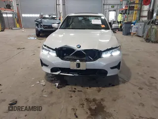 2021 BMW 3 Series 330i xDrive with VIN 3MW5R7J01M8C07735, listed as a IAAI auction lot 41570956 with 70,915 mi miles and . Bid and sale history available at carsss.com. Image 13.