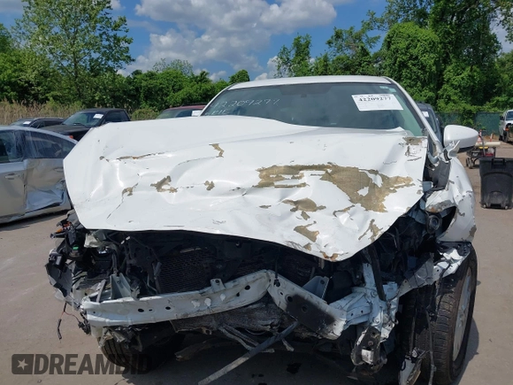 2014 Mazda CX-5 Touring z VIN JM3KE4CY9E0373359, wystawiony jako IAAI lot #42209277 z przebiegiem 106 493 mil mil oraz . Historia ofert i sprzedaży dostępna na DreamBid. Obrazek 6.