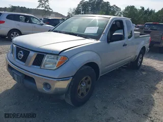 2007 Nissan Frontier XE with VIN 1N6BD06T17C411427, listed as a IAAI auction lot 41843472 with 223,339 mi miles. Bid and sale history available at carsss.com. Image 2.