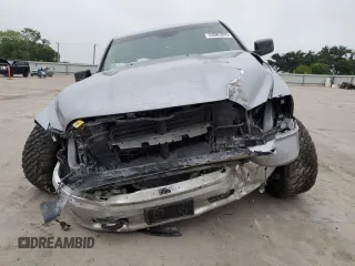 2021 Ram 1500 Tradesman z VIN 1C6RR7FG5MS584780, wystawiony jako Copart lot #53982845 z przebiegiem 74 396 mil mil oraz Szkoda całkowita • Salvage title. Historia ofert i sprzedaży dostępna na DreamBid. Obrazek 5.