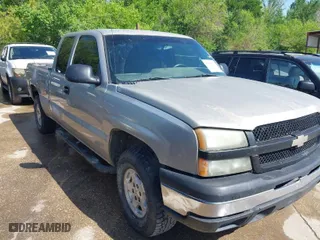 2004 Chevrolet Silverado 1500 Z71 with VIN 1GCEK19T74E359891, listed as a IAAI auction lot 41956127 with 189,058 mi miles. Bid and sale history available at carsss.com. Image 1.