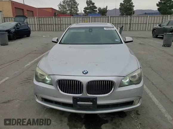2009 BMW 7 Series 750Li with VIN WBAKB83529CY62069, listed as a Copart auction lot 44820915 with 123,684 mi miles and Salvage title. Bid and sale history available at DreamBid. Image 11.