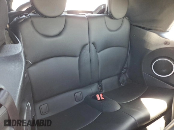 2011 MINI Convertible S with VIN WMWZP3C55BTX84489, listed as a Copart auction lot 57680375 with 86,313 mi miles and Clean title. Bid and sale history available at DreamBid. Image 10.