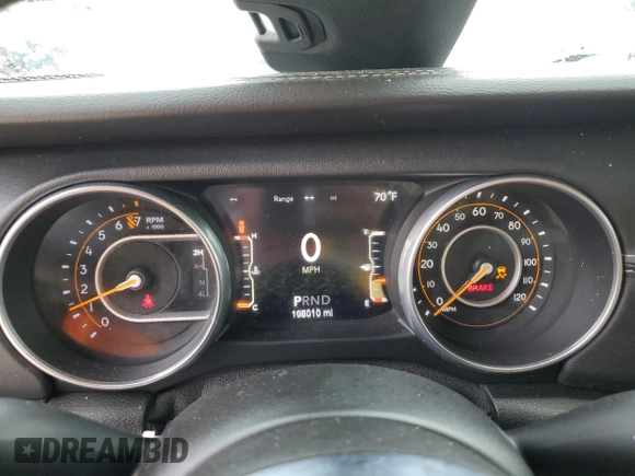 2018 Jeep Wrangler Unlimited Sahara with VIN 1C4HJXEG5JW211272, listed as a Copart auction lot 61765625 with 108,010 mi miles and Salvage title. Bid and sale history available at DreamBid. Image 9.