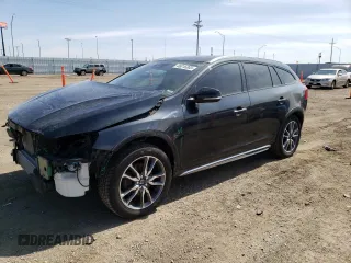 2015 Volvo V60 T5 Platinum z VIN YV4612HM7F1001429, wystawiony jako Copart lot #46016303 z przebiegiem 86 440 mil mil oraz . Historia ofert i sprzedaży dostępna na DreamBid. Obrazek 1.