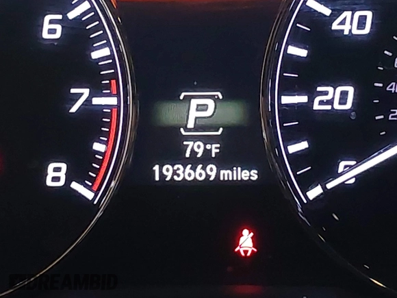 2014 Acura RLX Tech Pkg with VIN JH4KC1F5XEC000262, listed as a IAAI auction lot 42140494 with 193,669 mi miles. Bid and sale history available at carsss.com. Image 15.