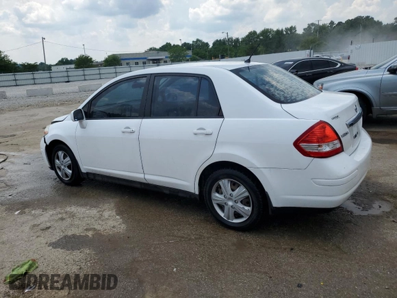 2011 Nissan Versa S z VIN 3N1BC1AP6BL449094, wystawiony jako Copart lot #62844835 z przebiegiem 166 749 mil mil oraz Szkoda całkowita • Salvage title. Historia ofert i sprzedaży dostępna na DreamBid. Obrazek 2.