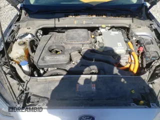 2020 Ford Fusion SE z VIN 3FA6P0LU3LR267311, wystawiony jako Copart lot #56350115 z przebiegiem 53 359 mil mil oraz Szkoda całkowita • Salvage title. Historia ofert i sprzedaży dostępna na DreamBid. Obrazek 11.